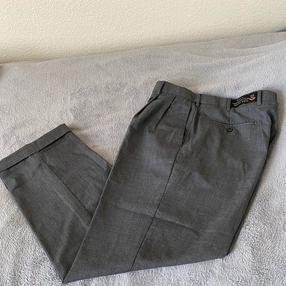 Men’s Louis Raphael Wool pleated dress pants